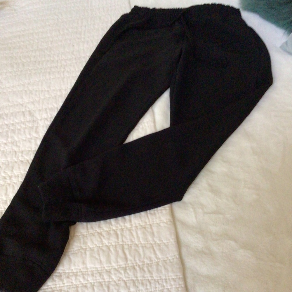 Vince black jogger, size 0 - Picture 9 of 10